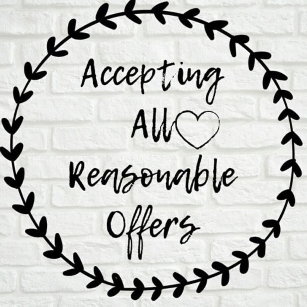 Please feel free to send a offer ! I’m flexible 😇